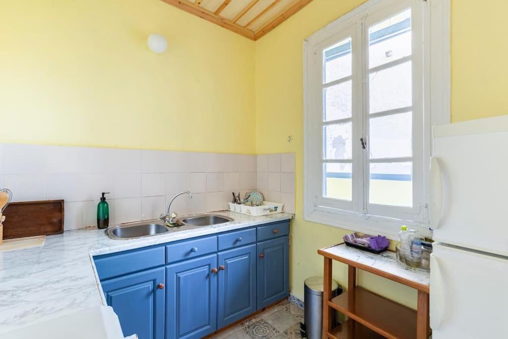 Traditional House At Koroni Near Beach Luaran gambar