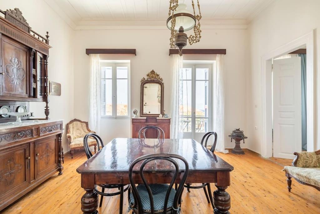 Traditional House At Koroni Near Beach Luaran gambar